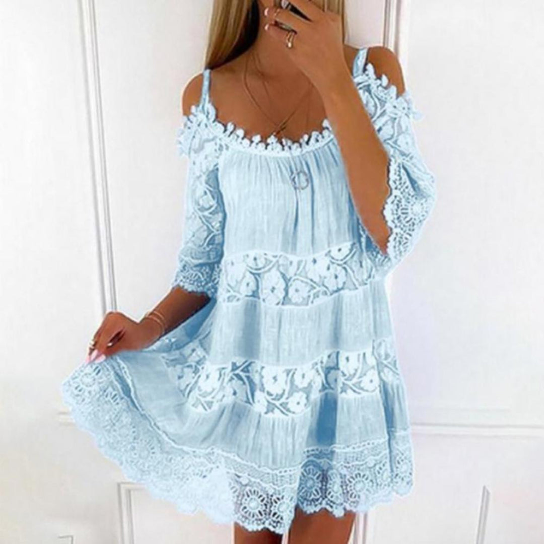 Laura | Vestido Bohemio Con Hombros Descubiertos - Estilo Ligero y Femenino