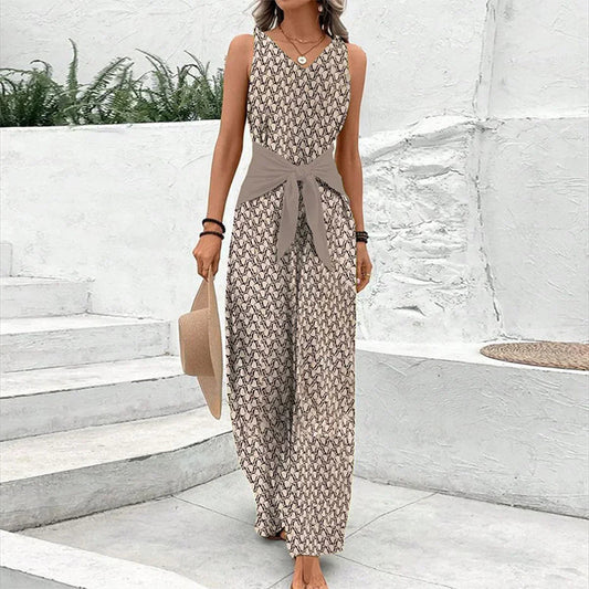 Juliana | Elegant Jumpsuit With Belt And Geometric Print 