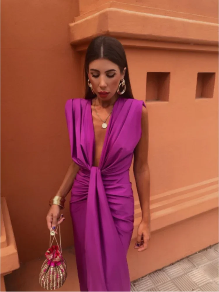 Penelopa | Dlouhá šaty s uzlem – Elegance a smyslný dotek 