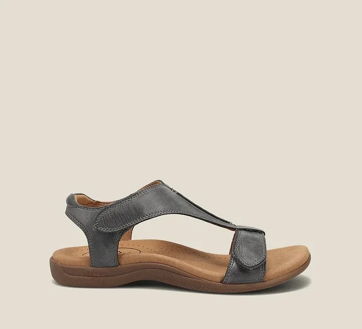Céline | Kesäsaappaat – Säädettävät ja erittäin mukavat 