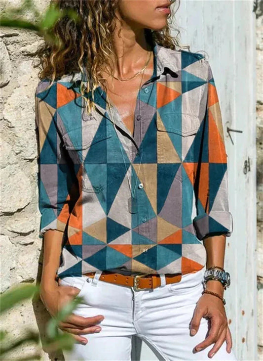 Claire | Bluză Chic – Imprimare Albastră și Siluetă Aeriană 